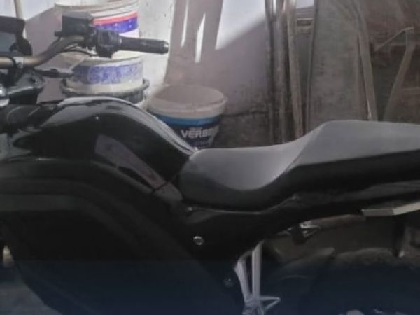 Homem é flagrado com motocicleta roubada e acaba detido em Caxias