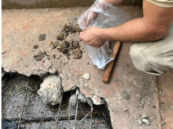 Traficantes escondem drogas em tampa de fossa; quatro suspeitos presos em João Lisboa