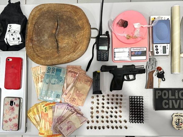 Polícia Civil realiza operação que resulta na prisão de três faccionados e apreensão de armas e drogas