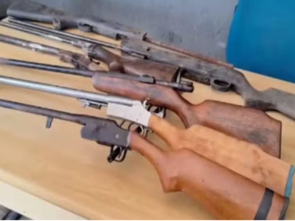 Polícia fecha fábrica clandestina de armas em Davinópolis