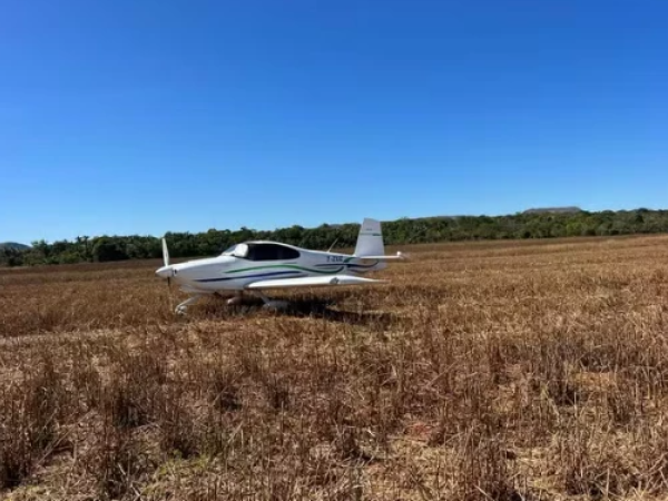 Avião roubado no Maranhão é encontrado no meio de lavoura no Tocantins