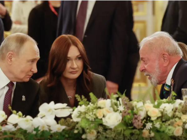 Putin diz a Lula que reunião com Trump foi positiva