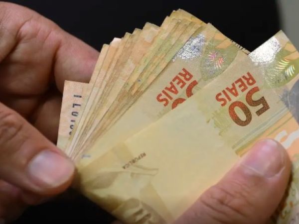 Cashback devolverá imposto a famílias mais pobres