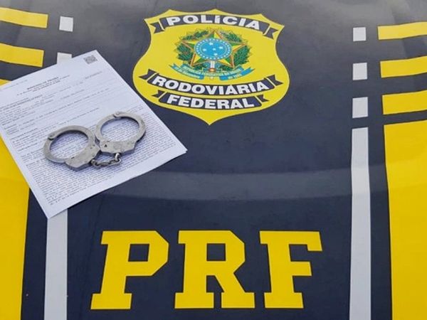 Homem com mandado de prisão por pensão alimentícia é detido durante fiscalização na BR-316