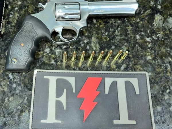 PM prende folião armado durante rondas nas proximidades da Avenida Alexandre Costa