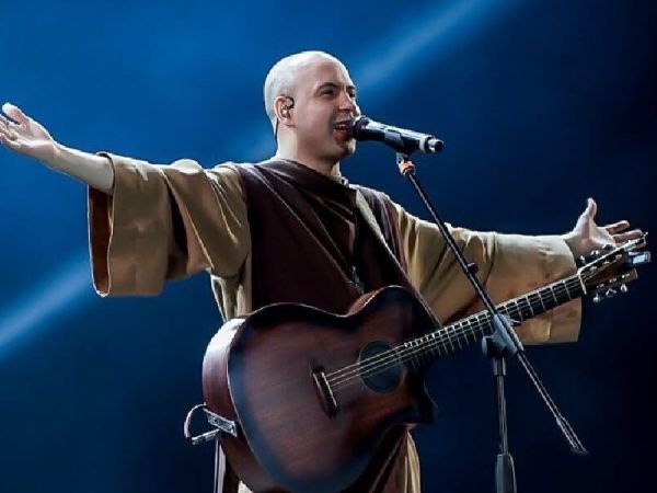 Frei Gilson tem apresentação confirmada em Caxias
