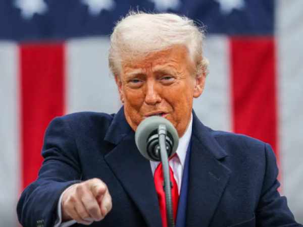 Trump ameaça países que se alinhem ao Brics com tarifa de 10%