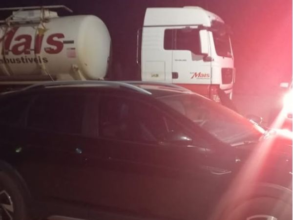 Polícia Militar localiza carro com registro de roubo na BR-316