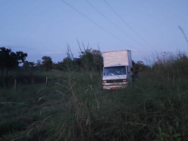 Polícia Civil recupera caminhão roubado em Caxias