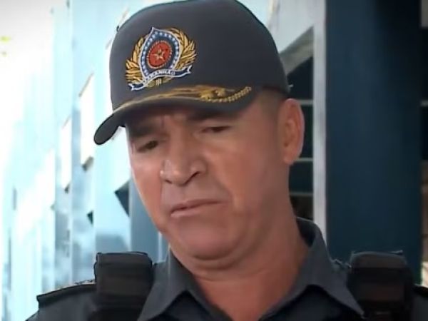 Comandante-geral da PM investigado por receber benefício após se passar por taxista é afastado do cargo